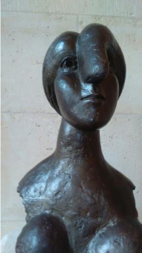 1.Picasso, tête de femme (Marie-Thérèse Walter), bronze, années 30