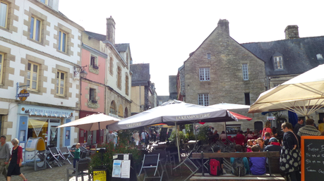 Découverte du Finistère #2 : Une ballade dans Quimper place au beurre quimper