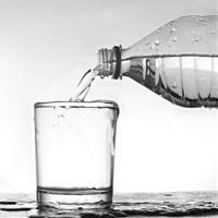 L'eau: son utilité pour la perte de poids et pour l'entraînement Image