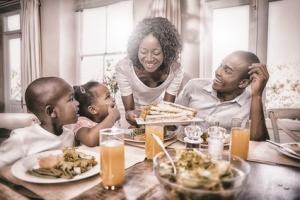 DÉVELOPPEMENT: Aux repas, les bébés dégustent aussi les indices sociaux – PNAS