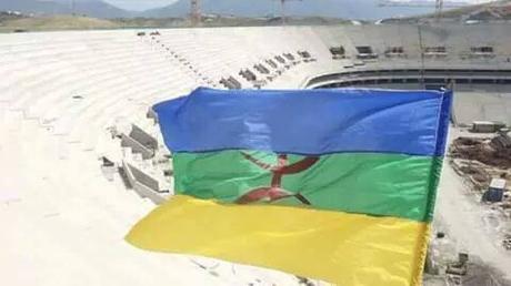 Album : Pose des tribunes du nouveau stade de Tizi ouzou achevée