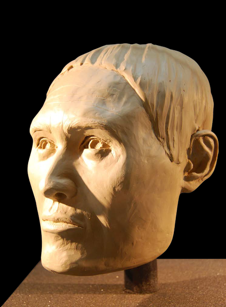 Model of a Caribbean Indian’s face. According to the anthropologist Hayley Mickleburgh (University of Leiden, The Netherlands), he had a deformed skull. 