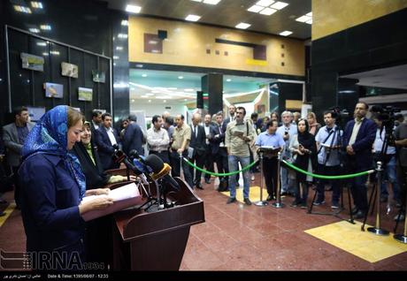 De la complaisance, de la lâcheté au courage et à la fermeté. De la complaisance, de la lâcheté au courage et à la fermeté.