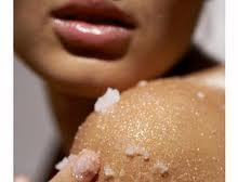 bronzage peau morte Comment préparer ma peau au bronzage ? Marie Claire