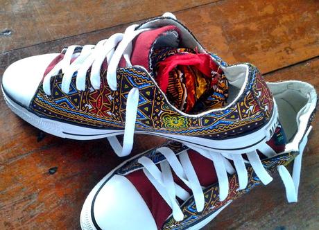 Ghana - Abou tropicalise les converses, Abu Tropicalized converse Ghana - Abou tropicalise les converses, Abu Tropicalized converse