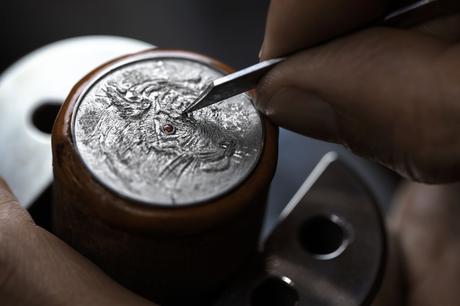 Hermès, Arceau Tigre Hermes_Higlights Baselworld 2016_Arceau Tigre_Pictures_Making of_Arceau Tigre Gravure-Engraving_1®JohannSauty