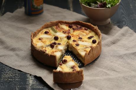 Quiche rustique au chèvre , poireaux, noisettes , pâte complète Farine épeautre , poireaux , faisselle de chèvre