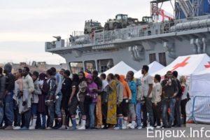 Plus de 300 000 migrants et réfugiés ont traversé la Méditerranée cette année