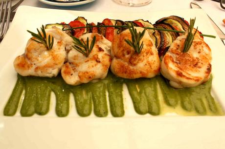 medaillons-de-lotte-aubergines-pesto-debasilic-gourmetsco medaillons-de-lotte-aubergines-pesto-debasilic-gourmetsco