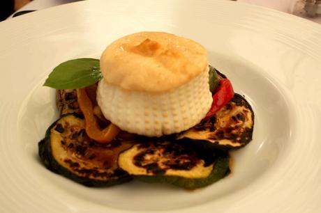 assiette-de-legumes-grilles-burratina-des-pouilles-fumee-gourmetsco assiette-de-legumes-grilles-burratina-des-pouilles-fumee-gourmetsco