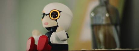 Toyota : Kirobo, ce robot sera en mesure de discuter et réagir avec vous. Toyota : Kirobo, ce robot sera en mesure de discuter et réagir avec vous.