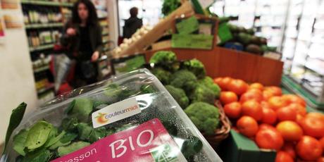 Pour les consommateurs de la région, l'offre bio issue de l'agriculture locale continue à s'étoffe à vitesse grand V. Biocoop, cours Pasteur à  Bordeaux, le 4 mars 2016.