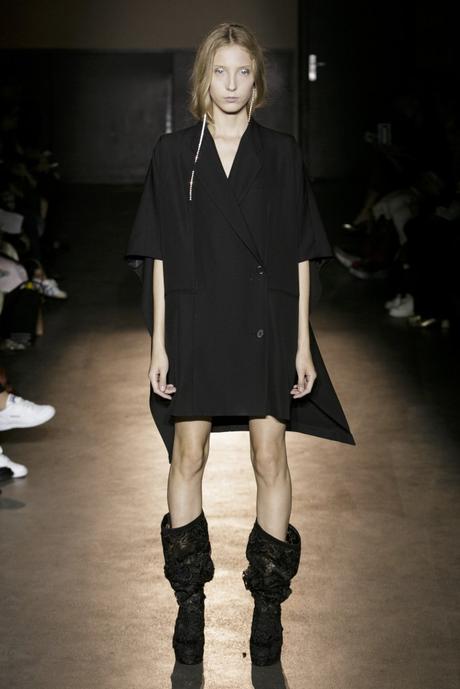 Fashion Week Printemps/Été 2017: Lutz Huelle lutz_huelle_ss17_look_06