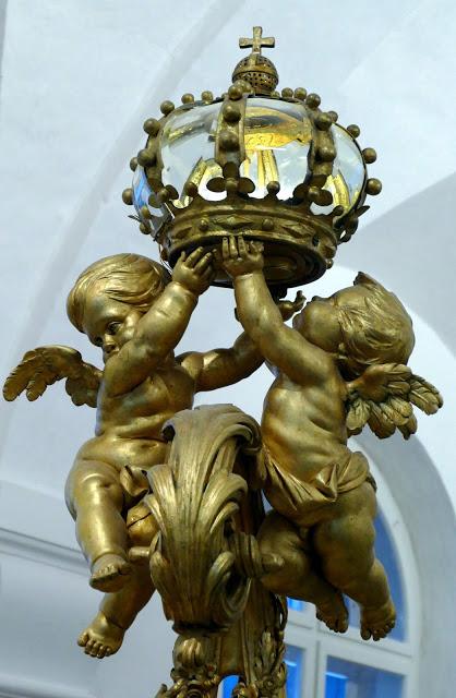 Les putti dorés des carrosses du Roi Louis II de Bavière