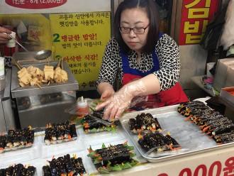 Minis kimbap au marché de Séoul