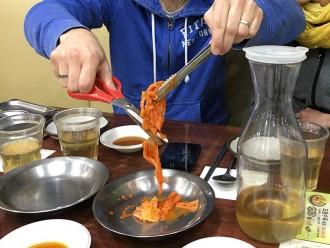 Découpe du kimchi