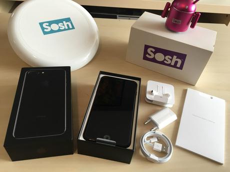 L’iPhone 7, ça en Jet ! Un avant-goût de l’iPhone 7 Plus noir de jais L'unboxing de l'iPhone 7 Plus noir de jais