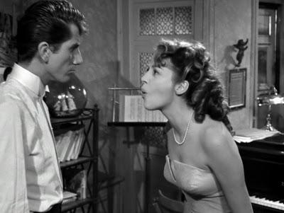 Édouard et Caroline - Jacques Becker (1951) Édouard et Caroline - Jacques Becker (1951)