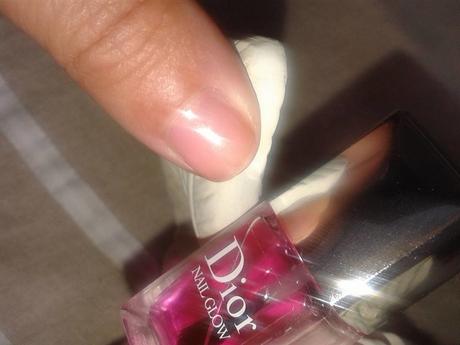 french manucure signé  dior et son nail glow