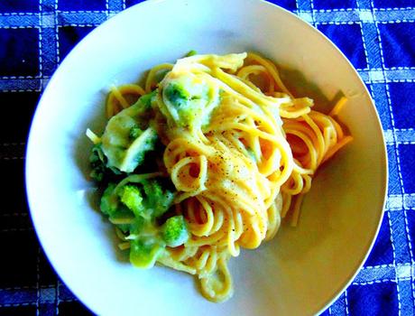 Pâtes avec sauce alfredo au chou-fleur Pâtes avec sauce alfredo au chou-fleur