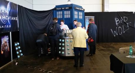 FACTS 2016, de retour à la Comic Con Belge Les Belgian Whovians United préparent leur Dalek maison.