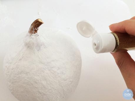 Halloweeeeeeeen citrouille-blanche-halloween-2016-dvdp