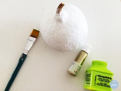 Halloweeeeeeeen peinture-blanc-halloween-dvdp