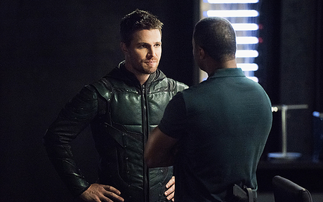 Audiences US Mardi 2/11 : Arrow en baisse, Frequency stable ! Audiences US Mardi 2/11 : Arrow en baisse, Frequency stable !