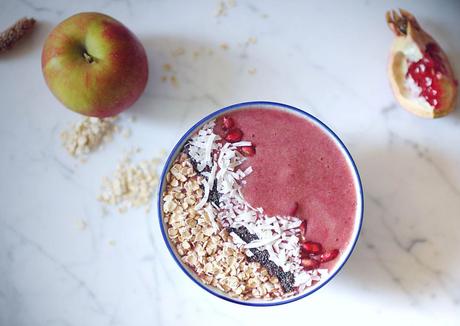 Smoothie bowl pomme-grenade Smoothie bowl pomme-grenade