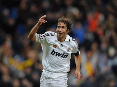 Quels sont les 10 joueurs qui ont le plus joué en Champions League? Quels sont les 10 joueurs qui ont le plus joué en Champions League?