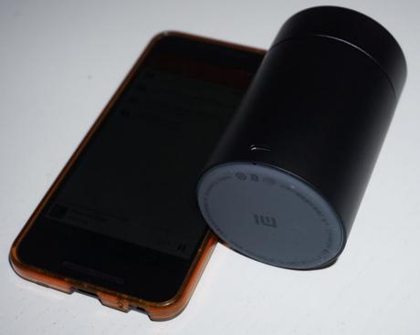 Test Xiaomi Mi Speaker 2: une enceinte nomade BT à prix sympa xiaomi-mi-speaker2_smartphone