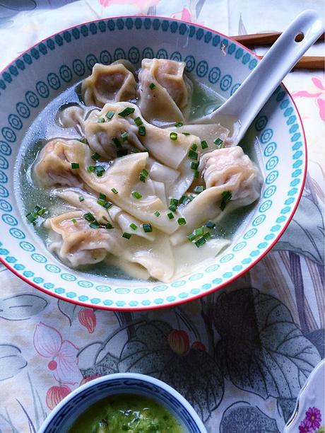 Wan tans au poulet à la mode sino-mauricienne en soupe, à la vapeur ou frits, c’est un régal ! Wan tans frits