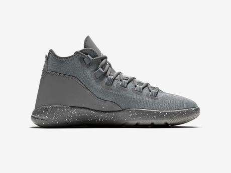 Jordan Reveal Triple Black Jordan Reveal Triple Black