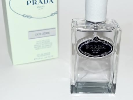 Infusion Prada Iris Cèdre, un parfum très raffiné. Test & avis Iris Cèdre