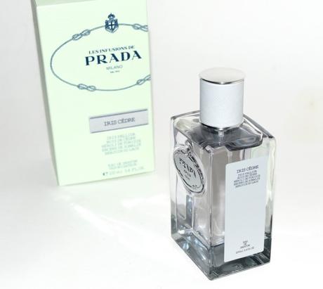 Infusion Prada Iris Cèdre, un parfum très raffiné. Test & avis Iris Cèdre