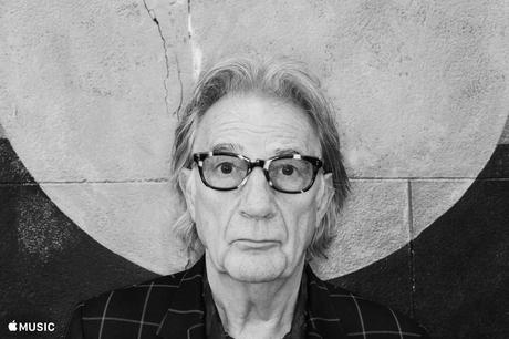 Paul Smith | Fusion de l’homme et de la femme pour le défilé 2017 GB. England. London. Notting Hill. Paul Smith. 2016.