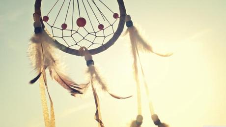 Héritage Amérindien et théorie du genre dreamcatcher sunshine sky sunrays