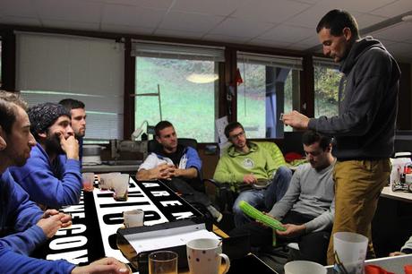 Réunion développement matériel avec la Team Slack.fr Réunion développement matériel avec la Team Slack.fr