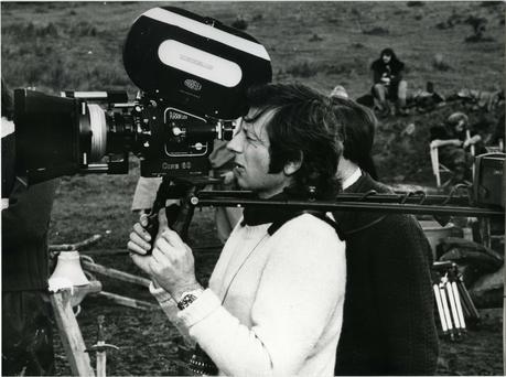 Photo de tournage. Roman Polanski sur le tournage de Tess (1979) - 1979 PATHE PRODUCTION - TIMOTHY BURRILL PRODUCTIONS LIMITED 