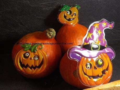 Petites pizza araignées d'Halloween, doigts de sorciére ensanglantés,fantomes bananes et chenilles qui font peur!