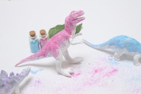 DIY : Dinosaures à Paillettes ! ( pour le sapin...ou pas ♥ )