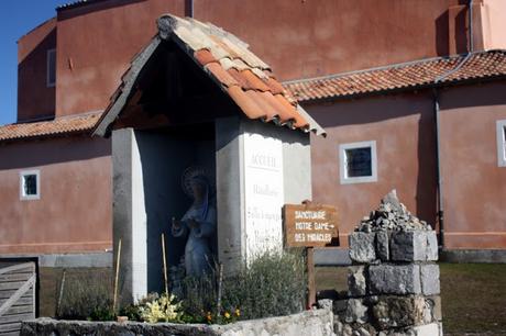 La Madone d'Utelle - Notre-Dame des Miracles: sur les traces de l'ultra-trail du Mercantour. La Madone d'Utelle - Notre-Dame des Miracles: sur les traces de l'ultra-trail du Mercantour.