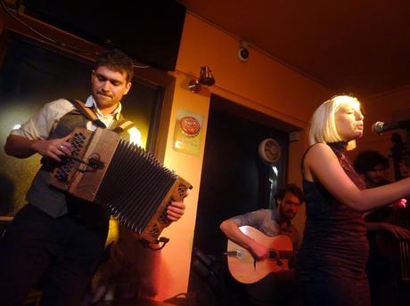 Les Bandits de Belleville dans le cadre de Toernee Mond’ialle - Blue Note Café ( Halle) - 19 november 2016 Les Bandits de Belleville dans le cadre de Toernee Mond’ialle - Blue Note Café ( Halle) - 19 november 2016