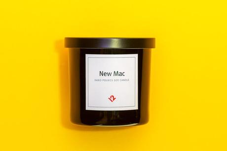 Idée cadeau High Tech N°4 - New Mac Candle, l'odeur d'un produit Apple neuf Idée cadeau High Tech N°4 - New Mac Candle, l'odeur d'un produit Apple neuf