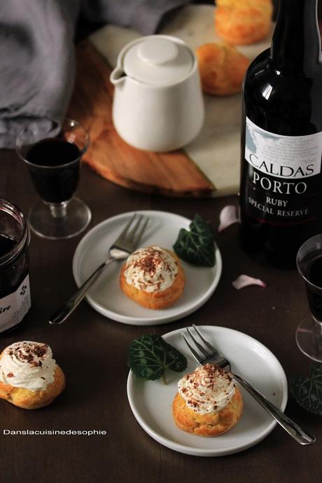 Petits choux forêt-noire et Porto Ruby Petits choux forêt-noire et Porto Ruby