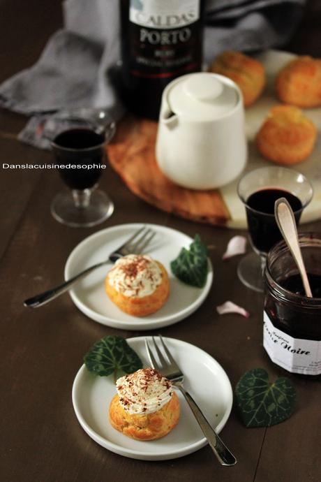 Petits choux forêt-noire et Porto Ruby Petits choux forêt-noire et Porto Ruby