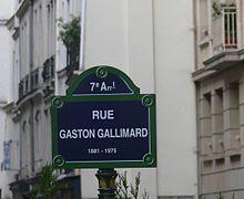 220px-plaque_rue_gaston-gallimard