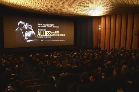 L'avant-première d'Alliés en présence de Robert Zemeckis et Marion Cotillard et Brad Pitt ! à Paris - Photos et vidéos L'avant-première d'Alliés en présence de Robert Zemeckis et Marion Cotillard et Brad Pitt ! à Paris - Photos et vidéos