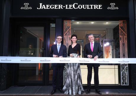 Jaeger-LeCoultre: inauguration de la première boutique au Japon 02-ribbon-cutting_boutique-opening-tokyo