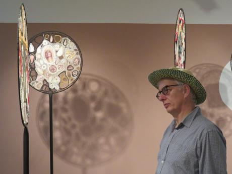 International curators forum : le programme des visites Visite de l'exposition de Claude Cauquil